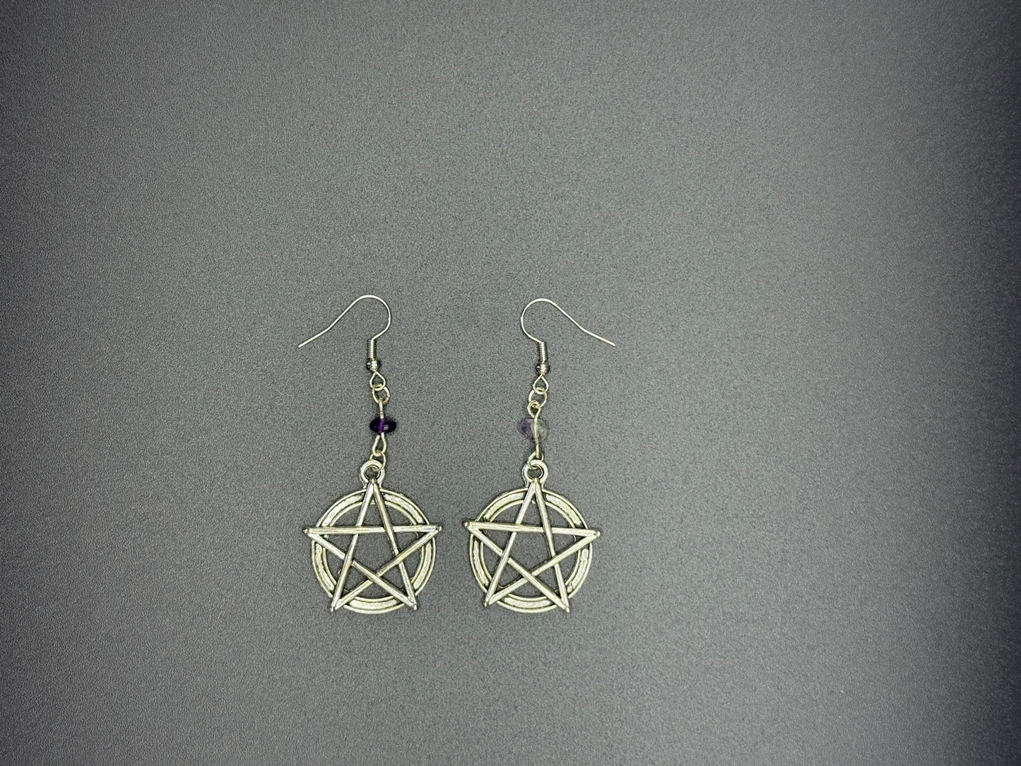 Boucles d’oreille pentagramme et améthyste